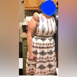 Loft outlet cute dress. Perfect for weddings or holiday parties.